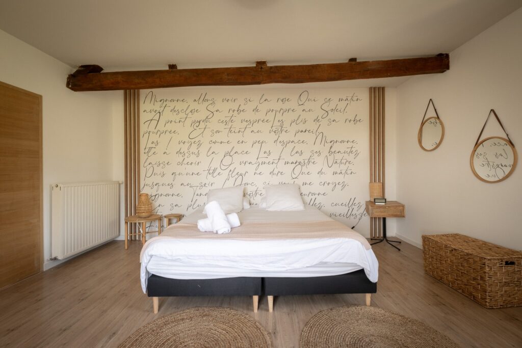 chambre-4-sarthou-min